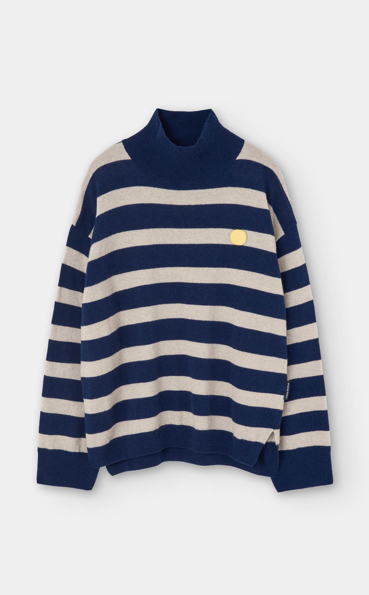 PULL KADAHI DOT W
